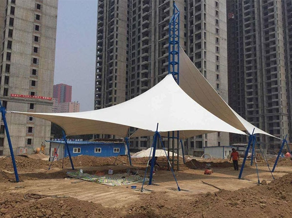 什么是PTFE休閑張拉膜？它為何在建筑設(shè)計(jì)中如此受歡迎？